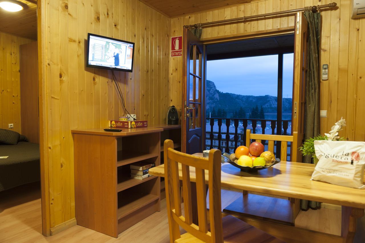 La Noguera Camping Sant Llorenç de Montgai Екстериор снимка