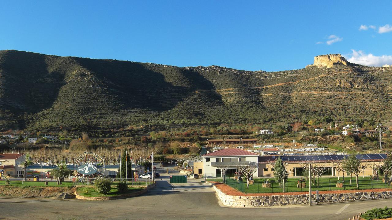 La Noguera Camping Sant Llorenç de Montgai Екстериор снимка